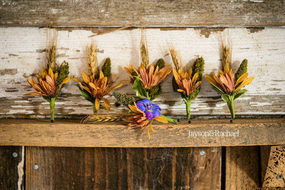 Rustic barn themed wedding Vintager Inn New Kent