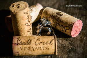 Wedding rings and wine corks Saude Ceeek